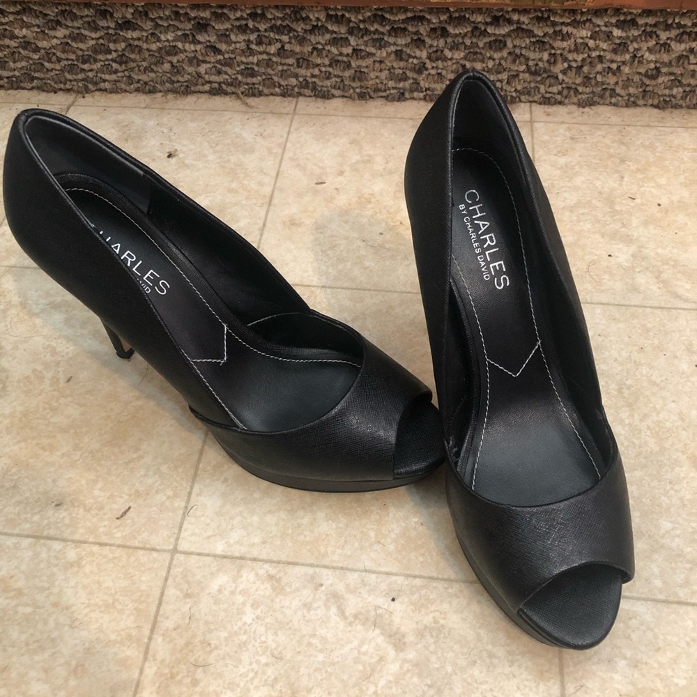 Charles David black peep toe heels! Excellent Condition! Size 7.5